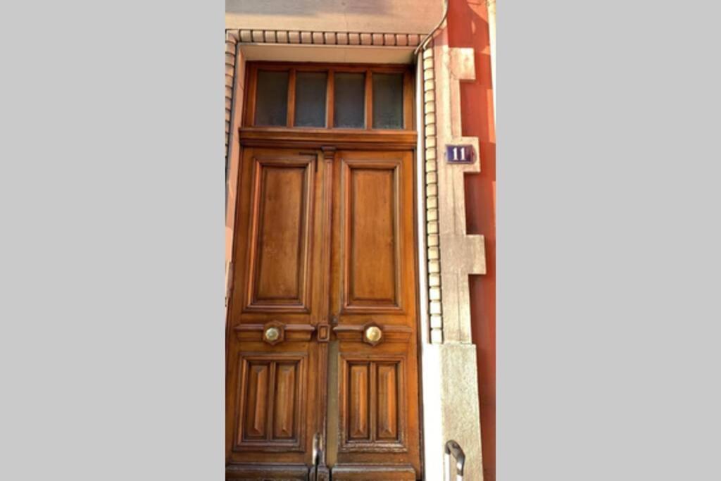 Bel Appartement Charme Ancien Dans Quartier Anime Grenoble Buitenkant foto